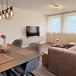 Apartmán Moderne Fusslaeufig Zu Schloss